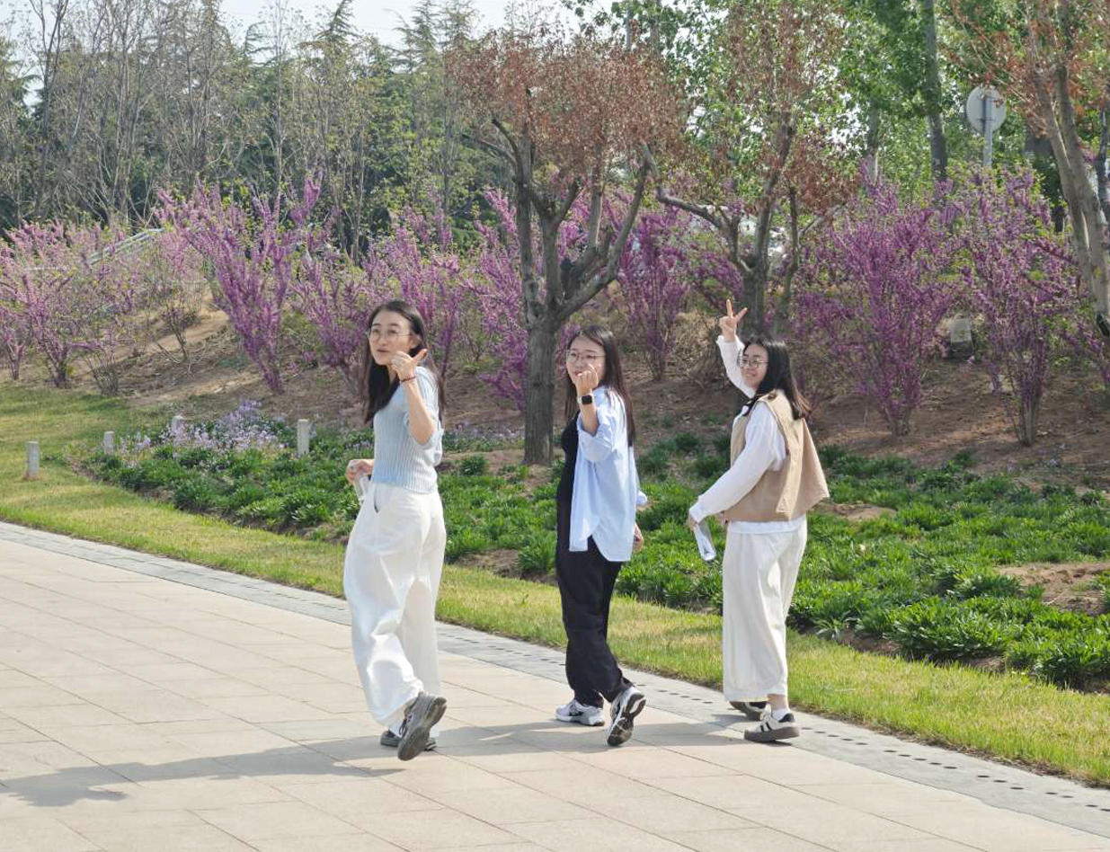 赴春日之约-环球软件开展“拥抱自然·迎接春天”团建活动
