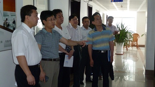 潍坊市人社局、潍坊市人力资源局领导到我公司考察