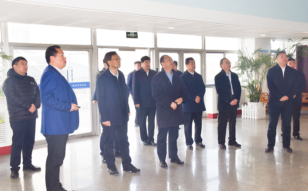 山东省人社厅党组成员、副厅长衣军强莅临环球软件调研
